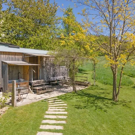 Holiday home Circus Wagon Shore Leave *