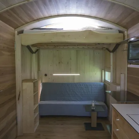 Circus Wagon Shore Leave Holiday home Polsingen